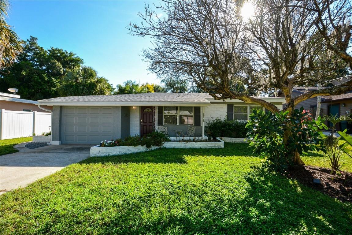 3201 Wilder Ave., Sarasota, FL 34232