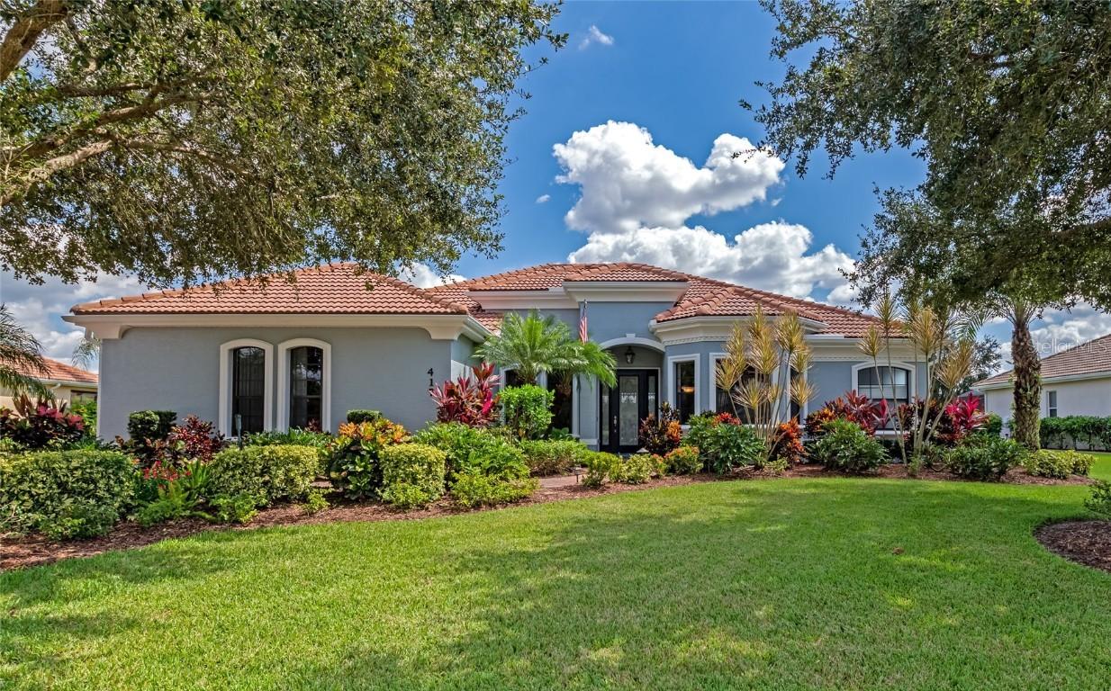 417 Country Meadows Way, Bradenton, FL 34212