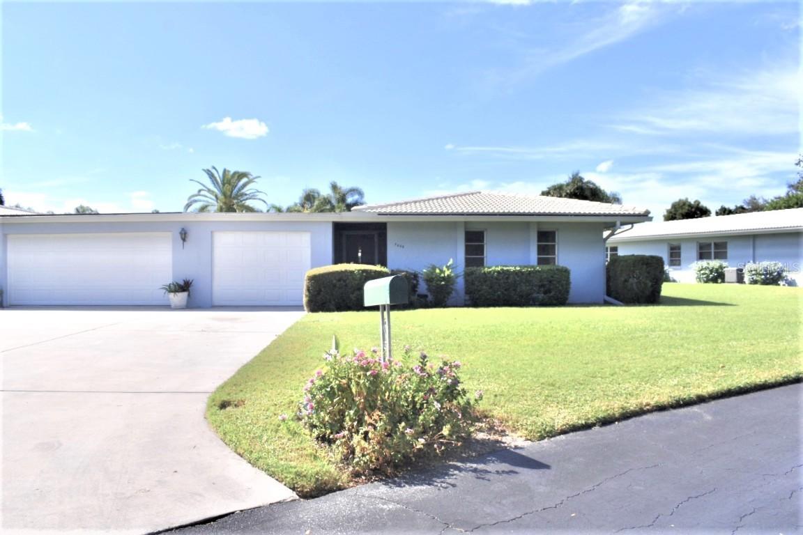 3608 Amesbury Ln. #1536, Sarasota, FL 34232