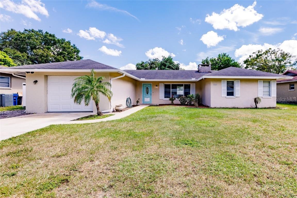 3425 Fenway Dr., Sarasota, FL 34232