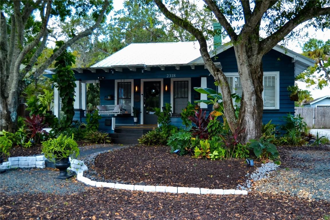 2318 7th Ave., Bradenton, FL 34205