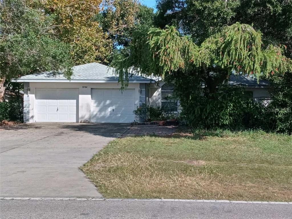 3704 69th St., Palmetto, FL 34221