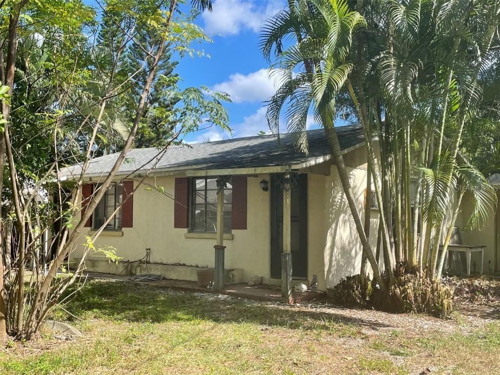 4117 Rockefeller Ave., Sarasota, FL 34231