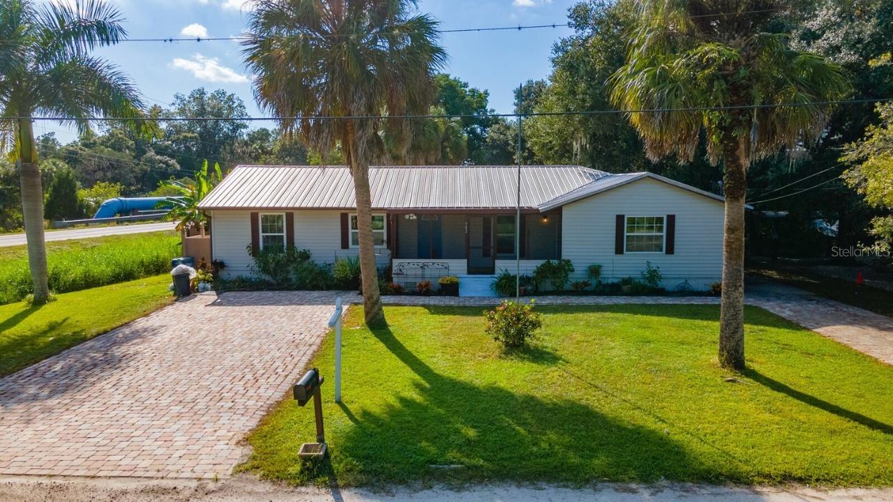 902 Mill Creek Rd., Bradenton, FL 34212