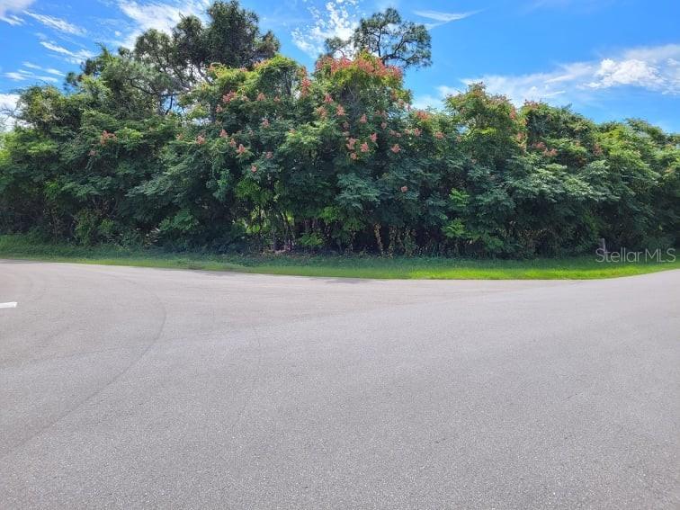 579 Azalea Ave., Port Charlotte, FL 33952