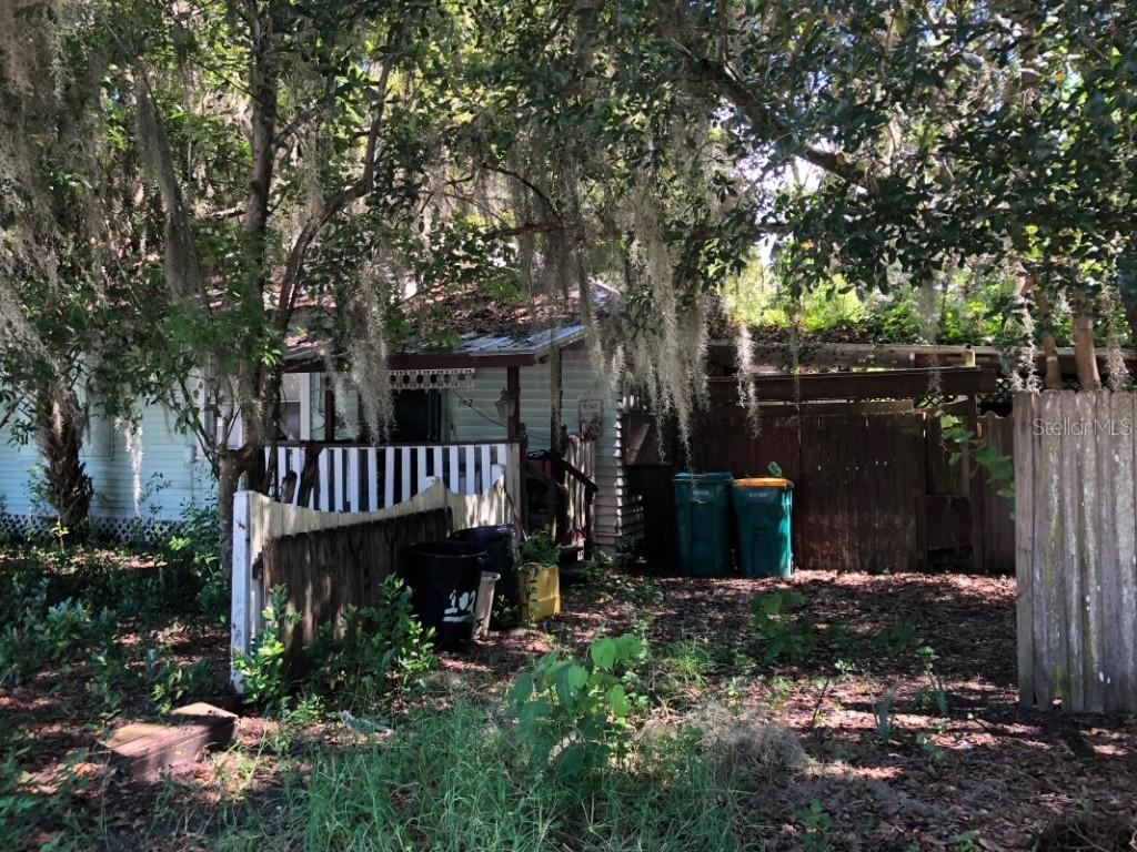 102 E Quayle Ave., Eustis, FL 32726