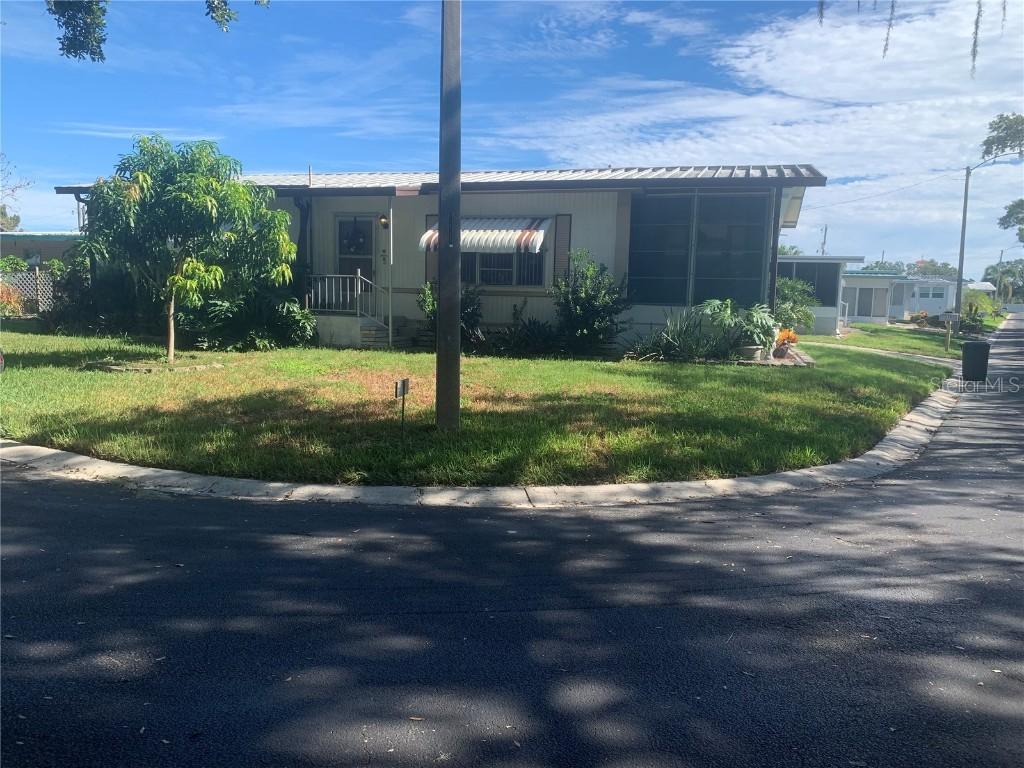 530 Grove Cir., Palmetto, FL 34221