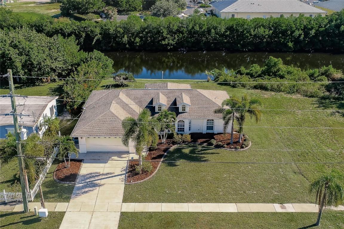 4142 Gardner Dr., Port Charlotte, FL 33952