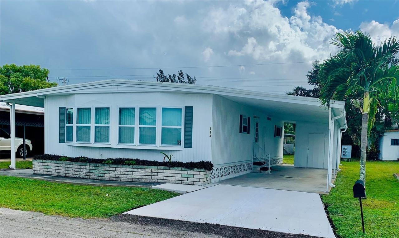 114 Capri Dr., Palmetto, FL 34221