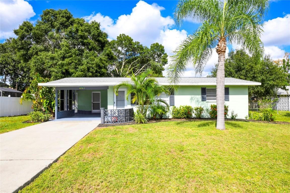 861 E Seminole Dr., Venice, FL 34293