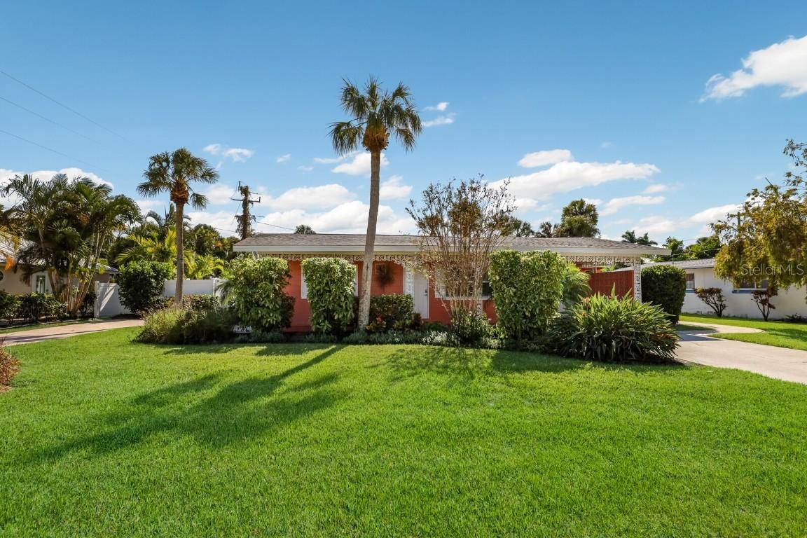 307 58th St., Holmes Beach, FL 34217