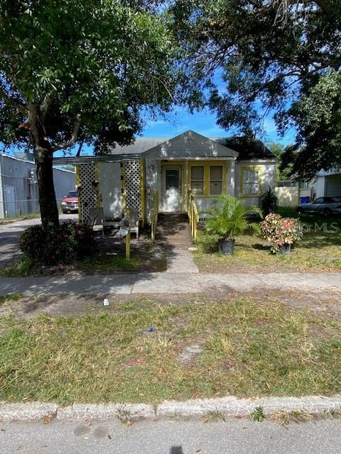 810 20th Ave., Bradenton, FL 34205
