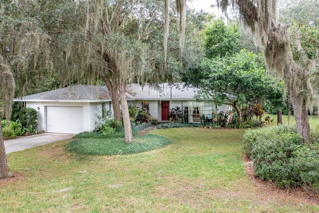 1230 Hancock Ave., Sarasota, FL 34232