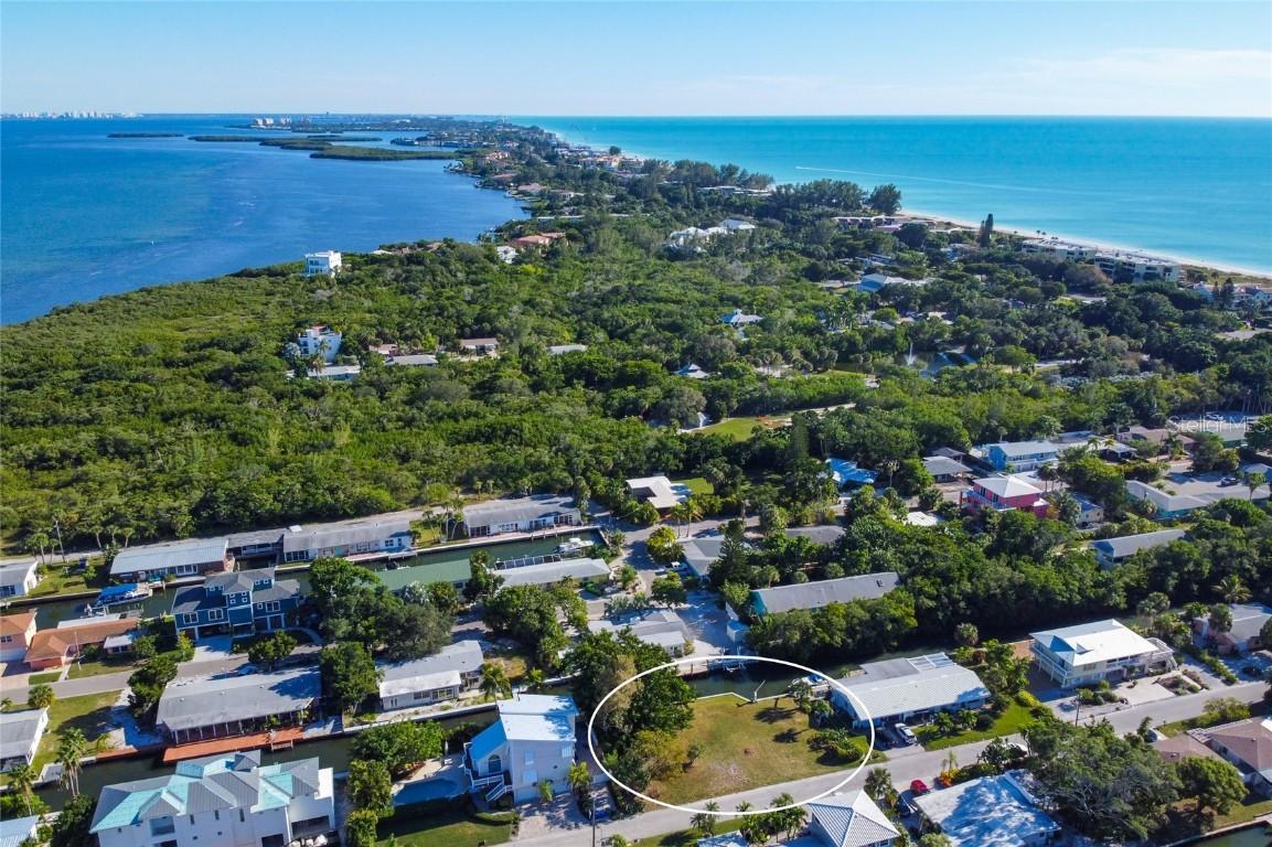 656 Tarawitt Dr., Longboat Key, FL 34228