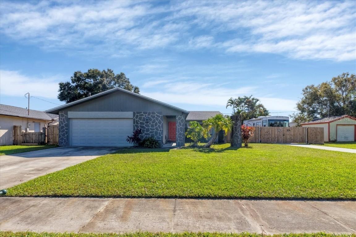 2321 16th St., Palmetto, FL 34221