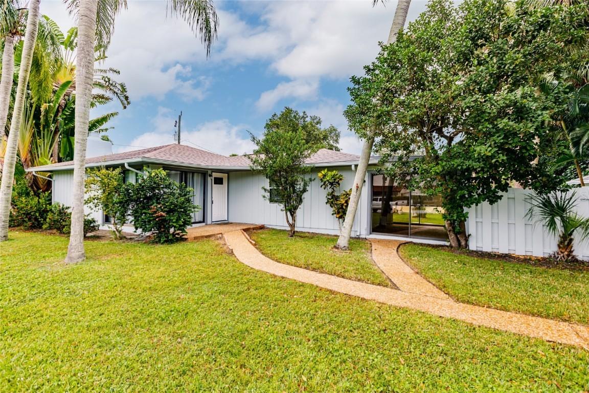 6541 Avenue D, Sarasota, FL 34231