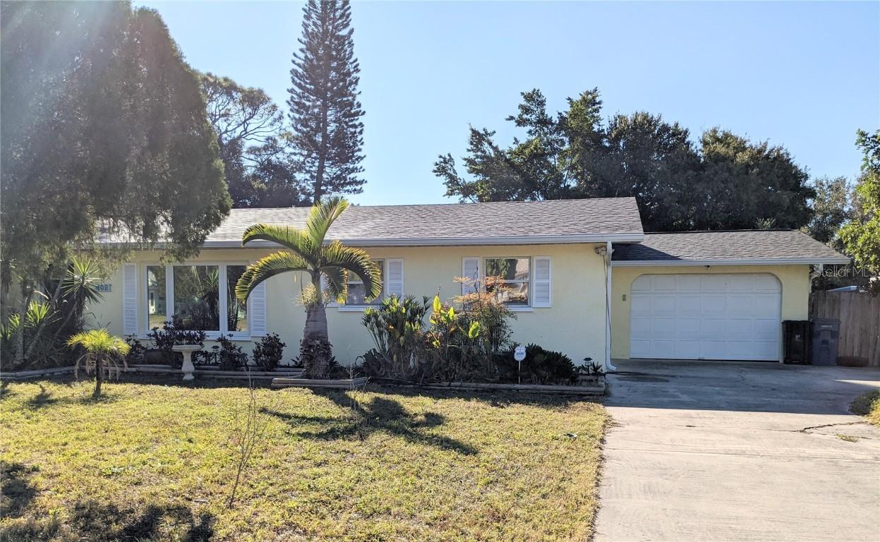 408 67th Avenue Dr., Bradenton, FL 34207