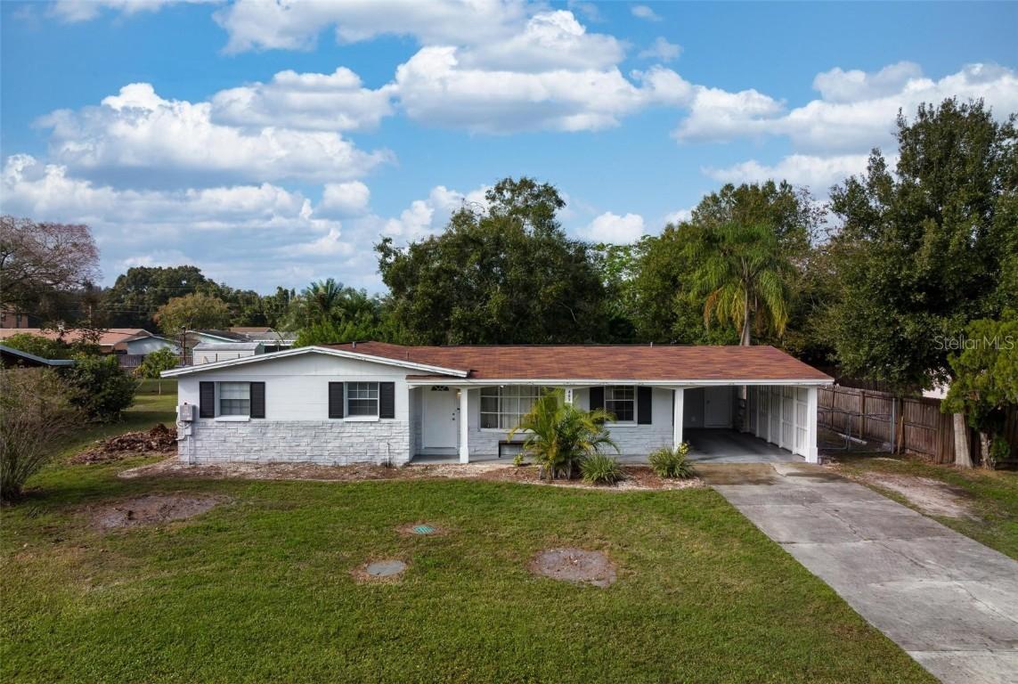 403 11th St., Ruskin, FL 33570