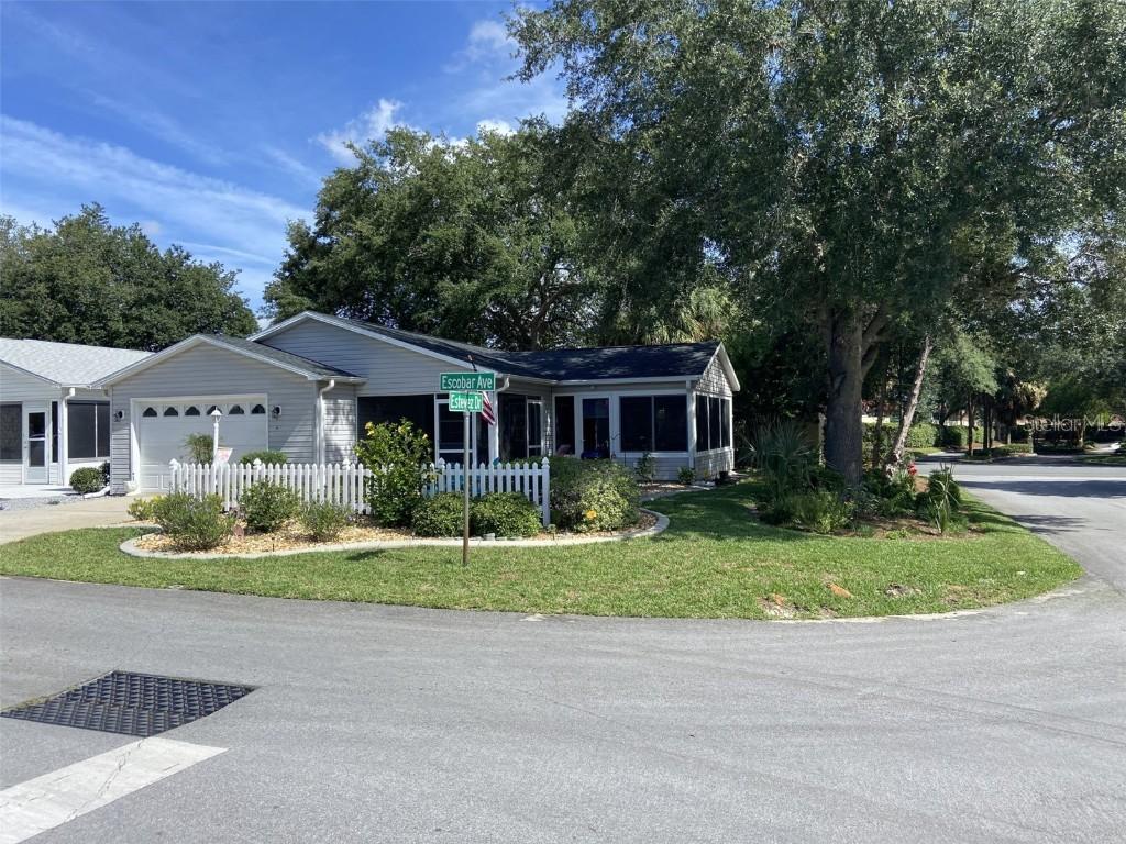 2101 Escobar Ave., The Villages, FL 32159