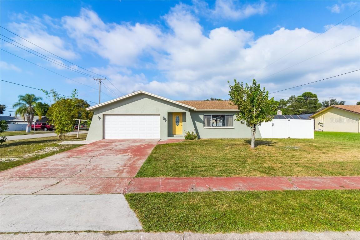 2342 16th St., Palmetto, FL 34221