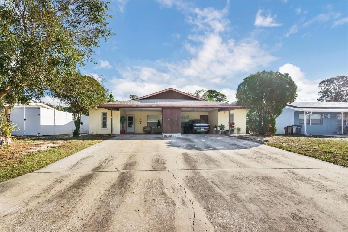 5113 19th St. #A+B, Bradenton, FL 34207