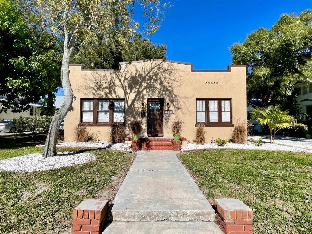 2340 6th Ave., Bradenton, FL 34205