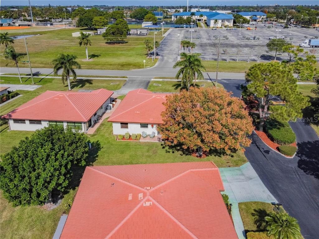 3200 60th Ave., Bradenton, FL 34207