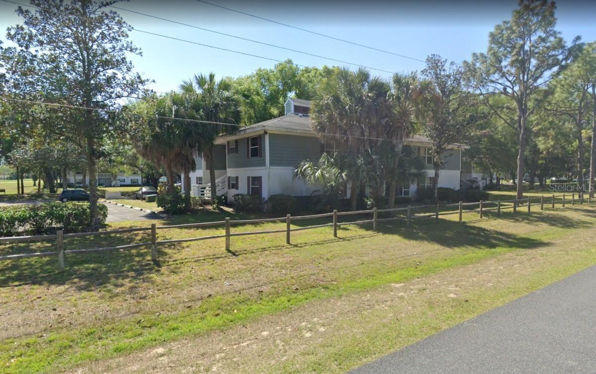 8206 Fairways Cir. #B204, Ocala, FL 34472