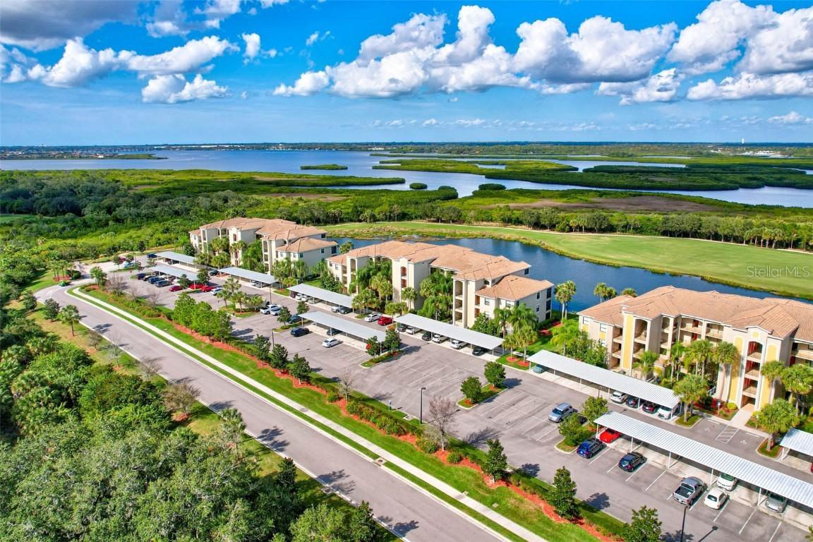 7015 River Hammock Dr. #302, Bradenton, FL 34212