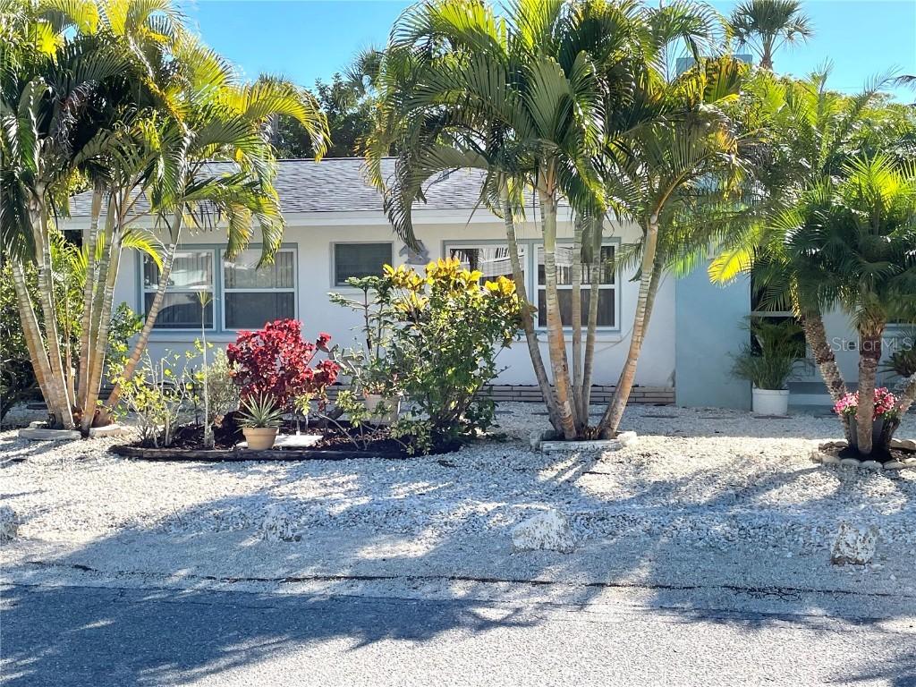 213 82nd St., Holmes Beach, FL 34217