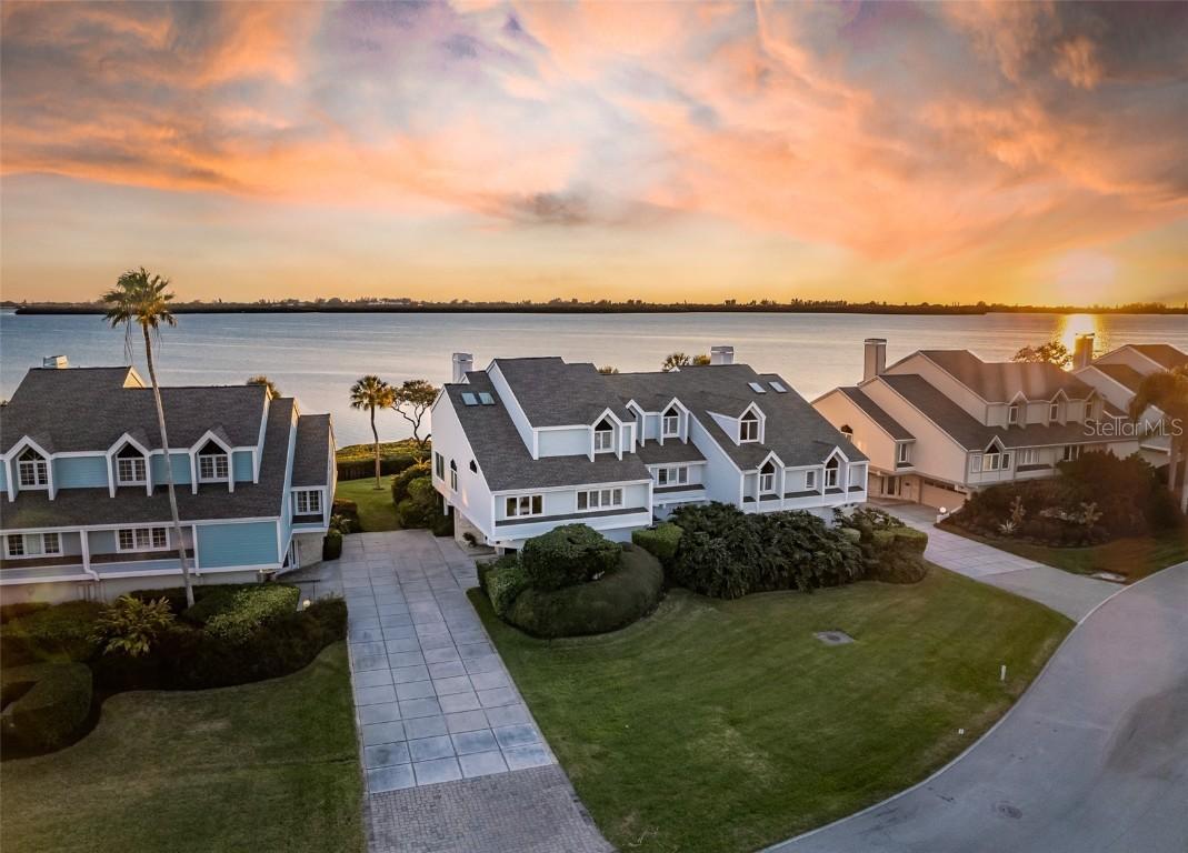 49 Tidy Island Blvd., Bradenton, FL 34210