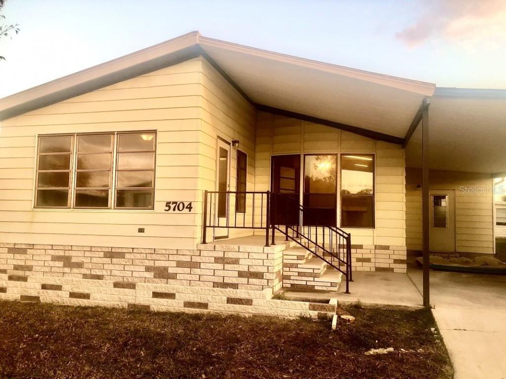 5704 Holiday Park Blvd., North Port, FL 34287