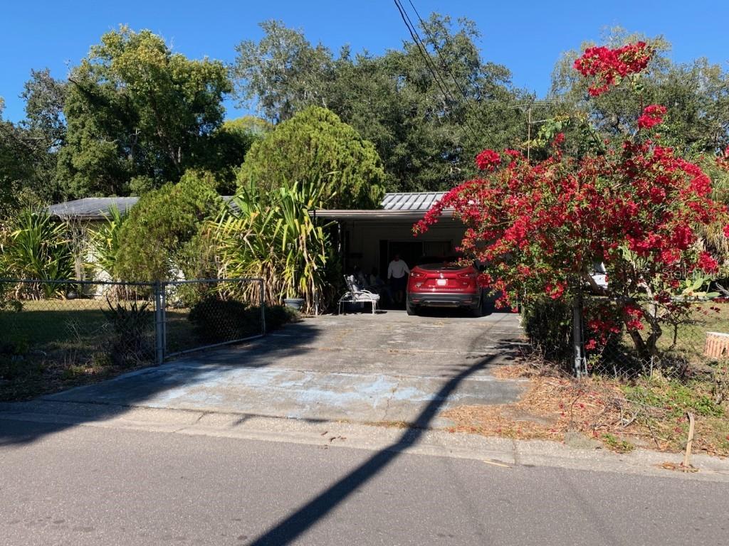 2023 7th Ave., Bradenton, FL 34208