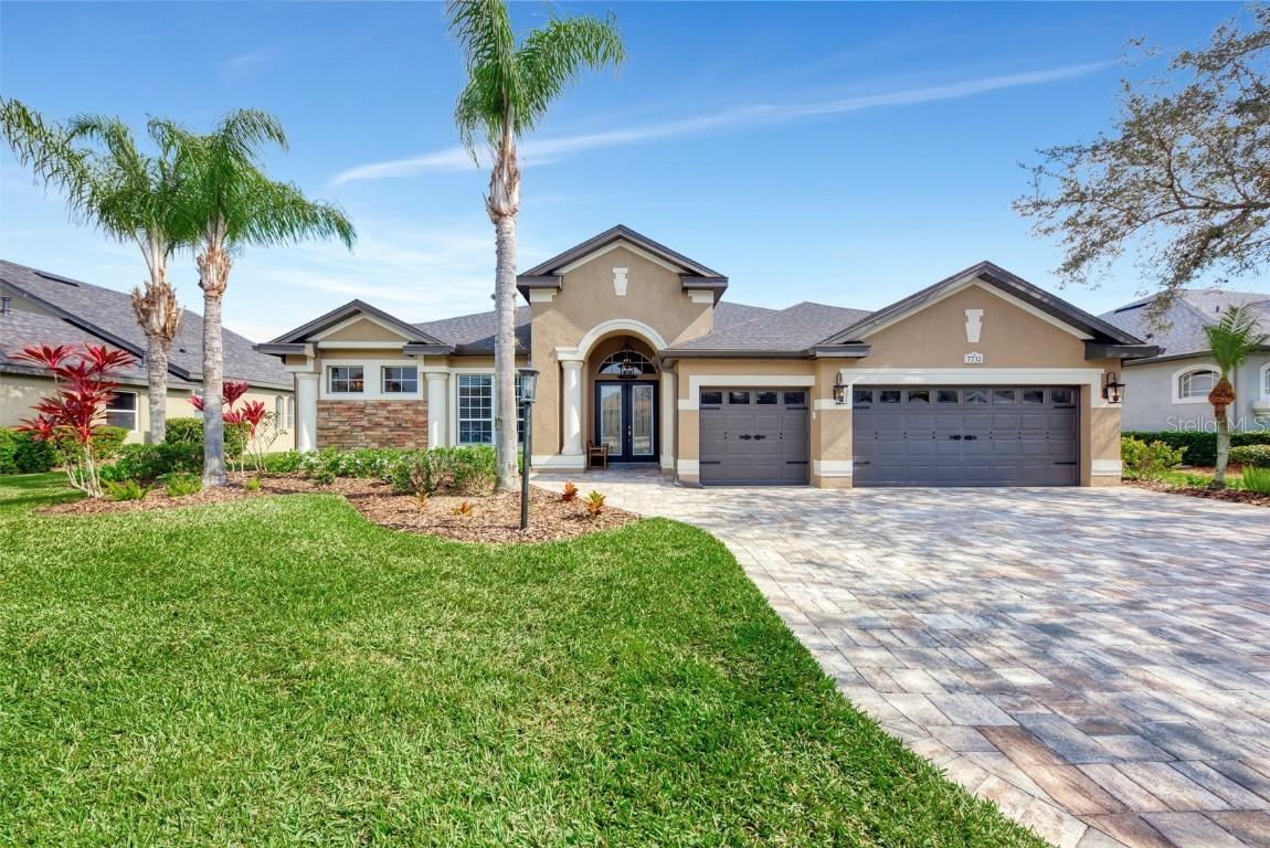 7732 Heyward Cir., Bradenton, FL 34201