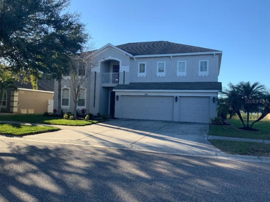 2618 Yukon Cliff Dr., Ruskin, FL 33570