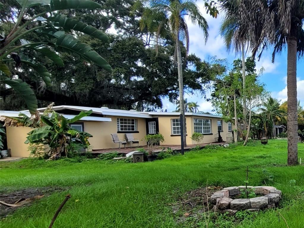 2907 51st St., Bradenton, FL 34208