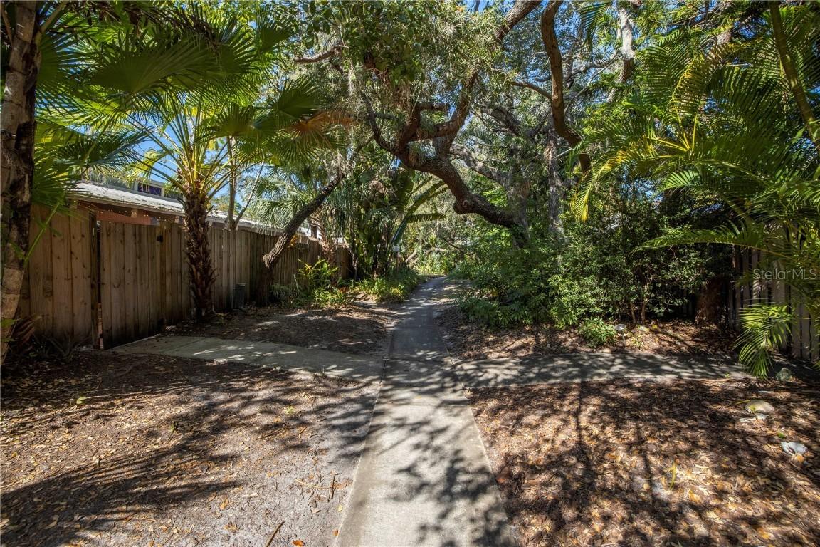 500 N Jefferson Ave. #I-1, Sarasota, FL 34237