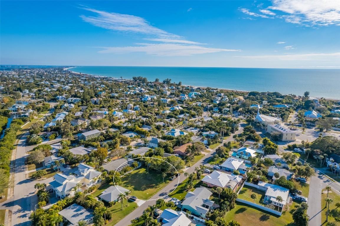 215 83rd St., Holmes Beach, FL 34217