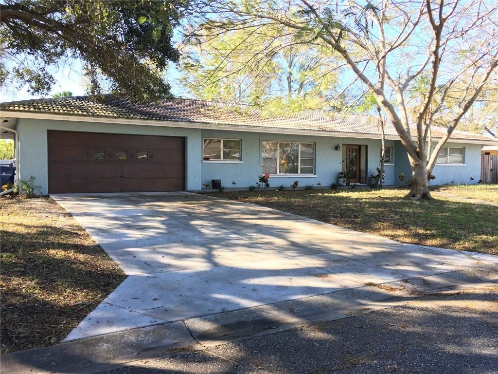 2932 Upper Tangelo Dr., Sarasota, FL 34239