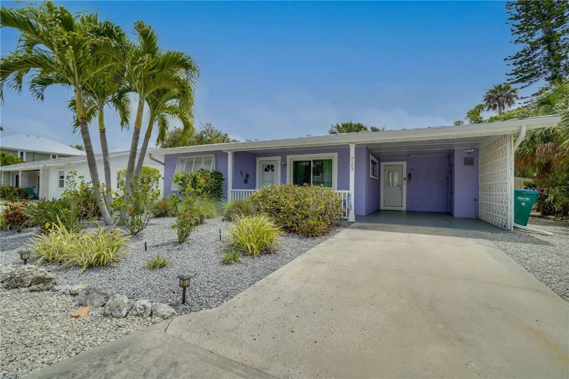 225 S Harbor Dr., Holmes Beach, FL 34217