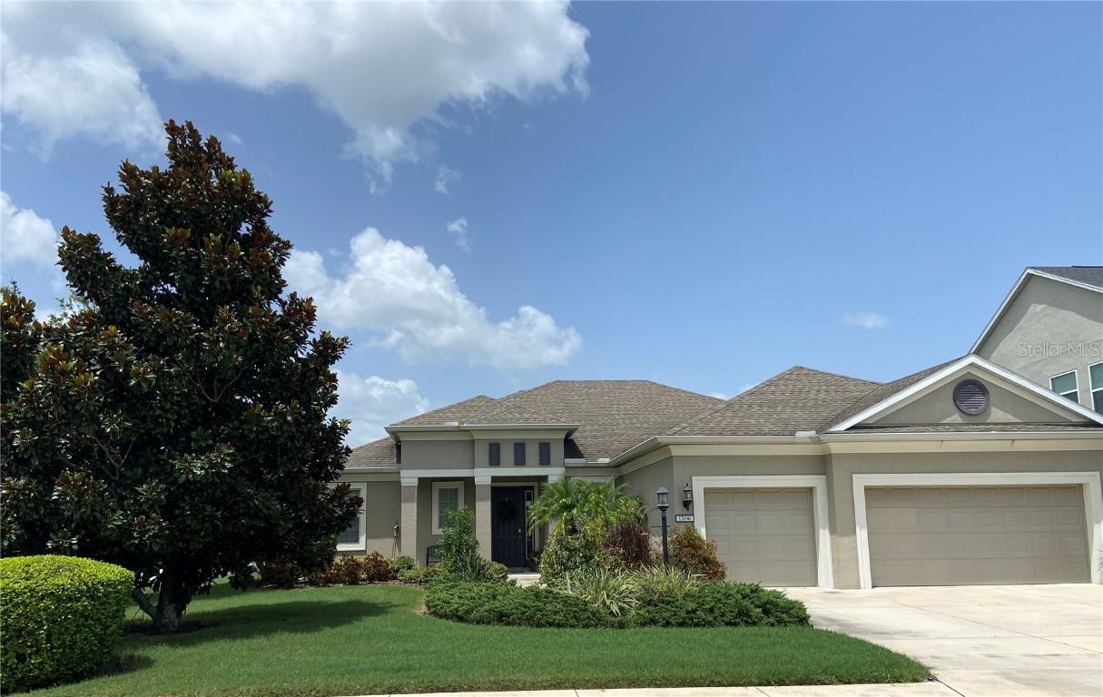 12041 Longview Lake Cir., Bradenton, FL 34211