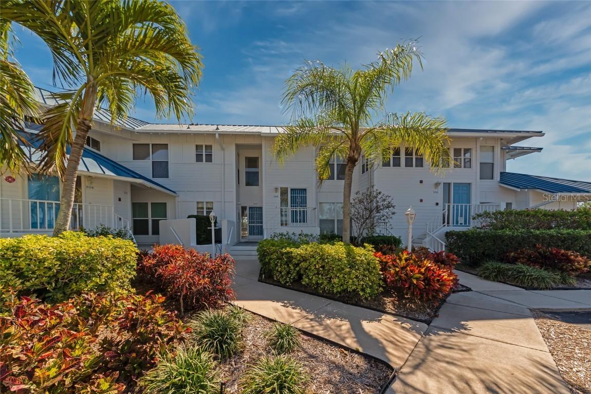 904 Sandpiper Cir., Bradenton, FL 34209