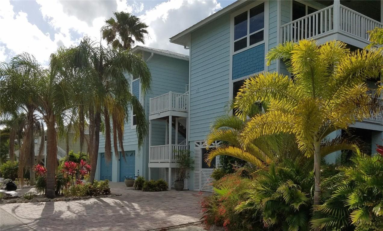 2500 Avenue B, Bradenton Beach, FL 34217