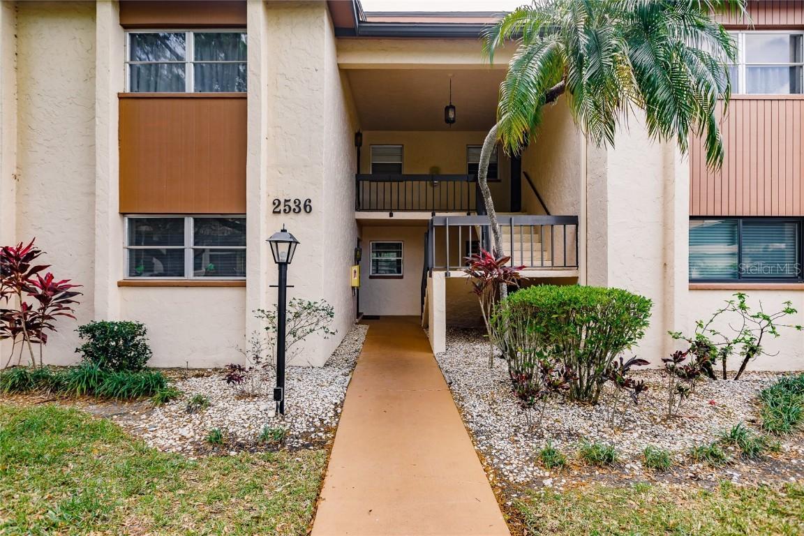 2536 Clubhouse Cir. #102, Sarasota, FL 34232