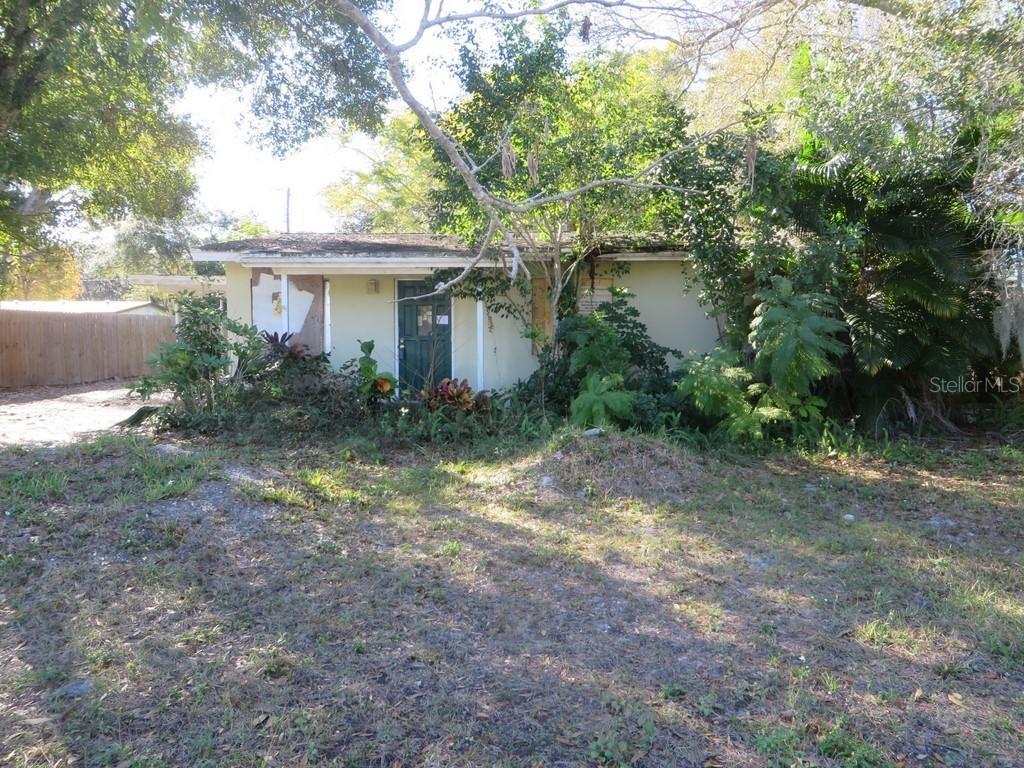 2274 Temple St., Sarasota, FL 34239