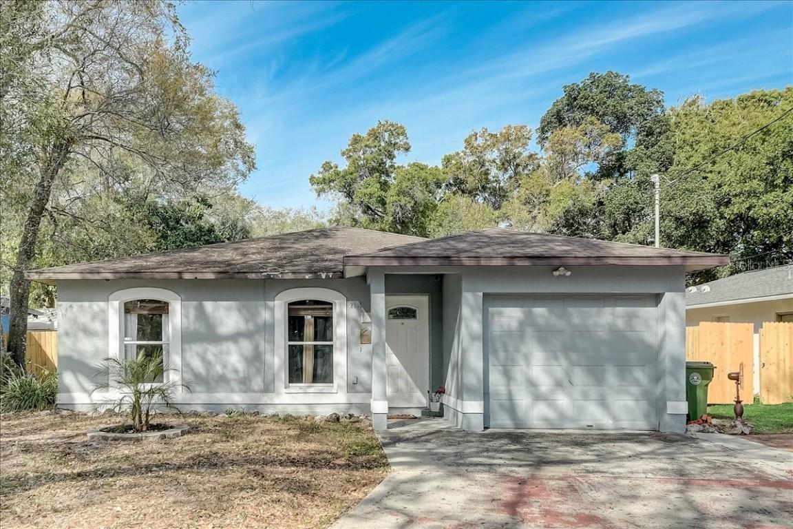 2006 11th St., Bradenton, FL 34205