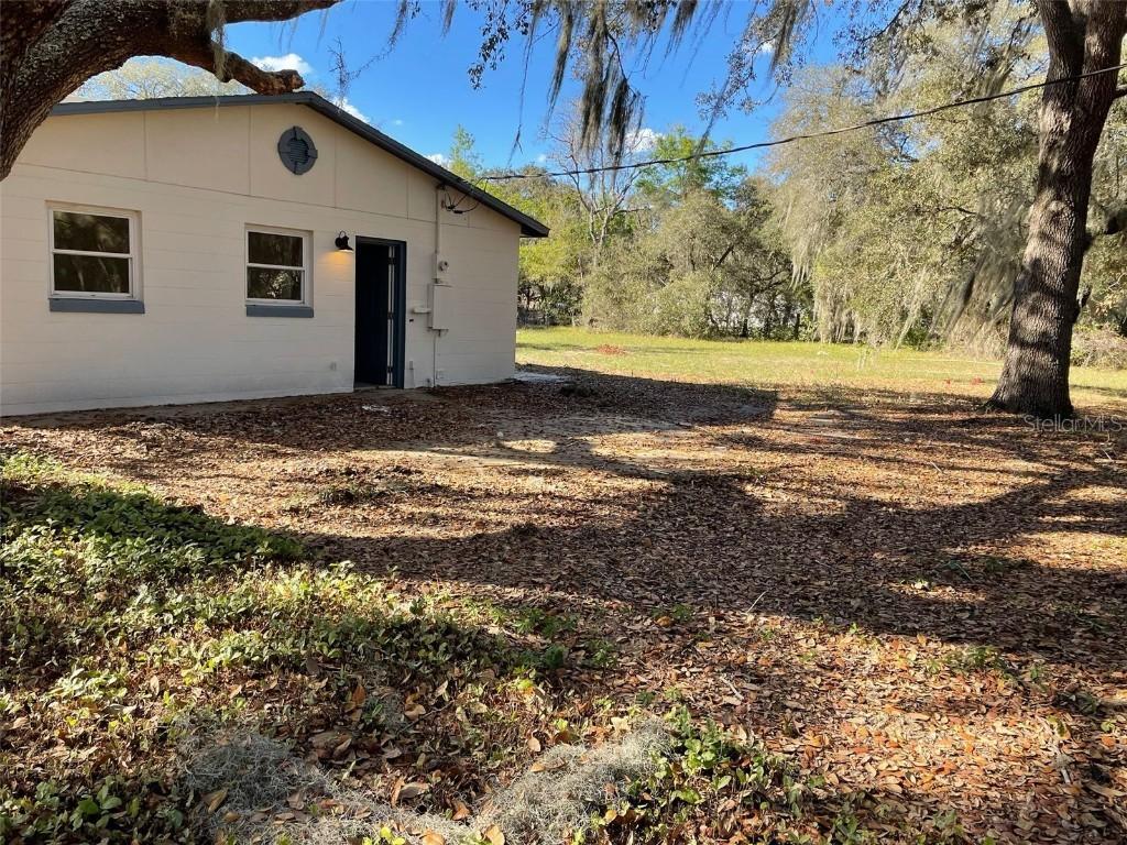 14209 Tennessee Ave., Astatula, FL 34705