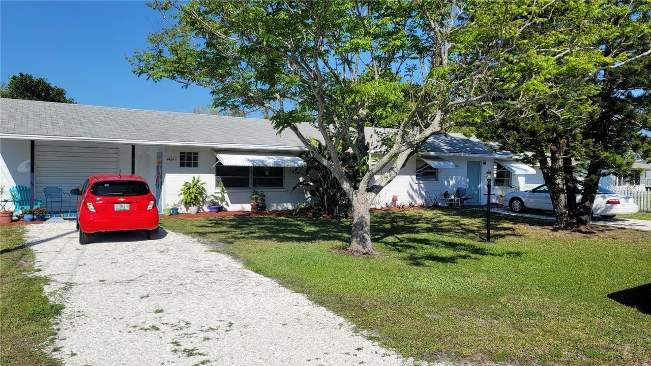 4424 101st St. #N, Bradenton, FL 34210