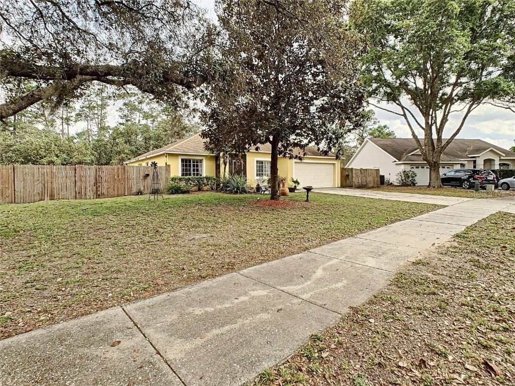 605 Oakpoint Cir., Davenport, FL 33837