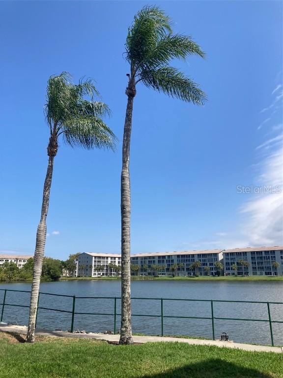 3529 Lake Bayshore Dr. #J105, Bradenton, FL 34205